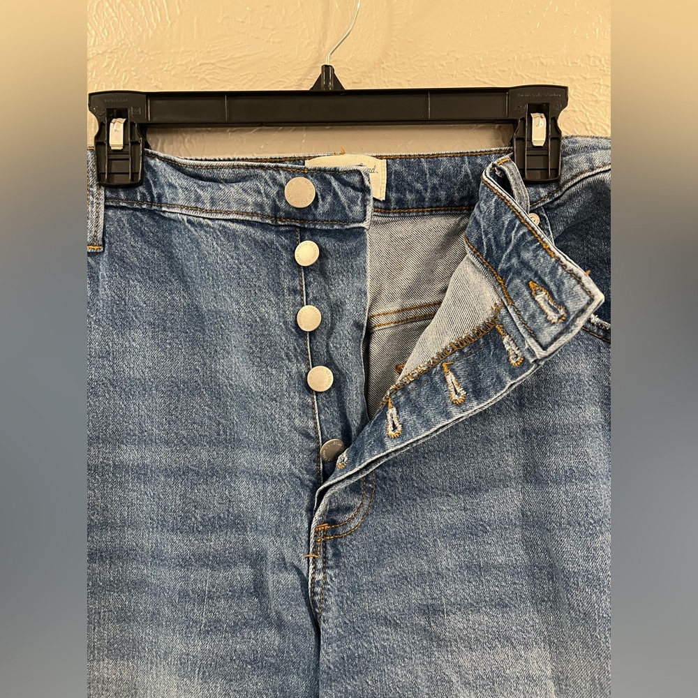 Women's High-Rise 90's Straight Jeans - Universal Thread™ Medium Wash 22 - Picture 4 of 8
